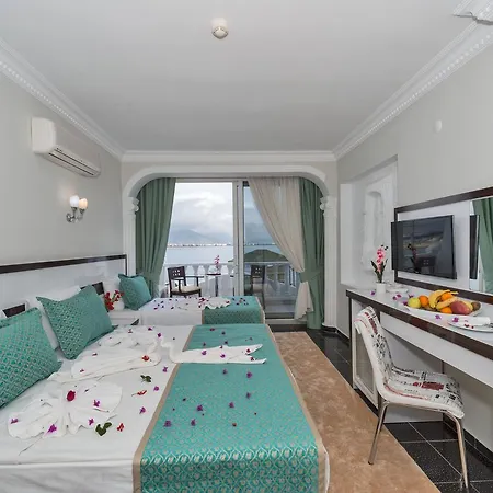 Otel Carpe Diem Gold 2*